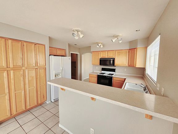 3rd image of 4504 Possum Berry Ln