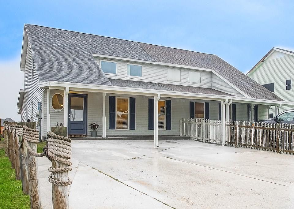 1st image of 414 Marina Dr #B