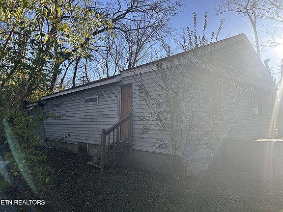 3rd image of 66 & 86 Vaughn St
