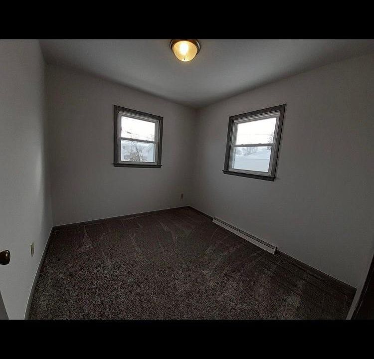 118 S Joseph St Appleton WI Zillow