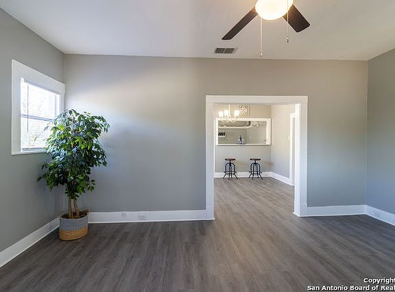 5th image of 229 Hot Wells Blvd