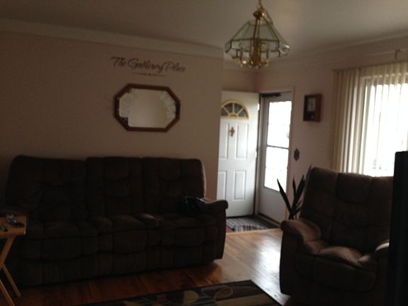 5th image of 20401 Shores St