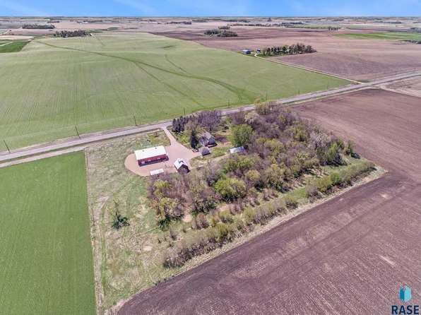 46872 250th St, Baltic, SD 57003