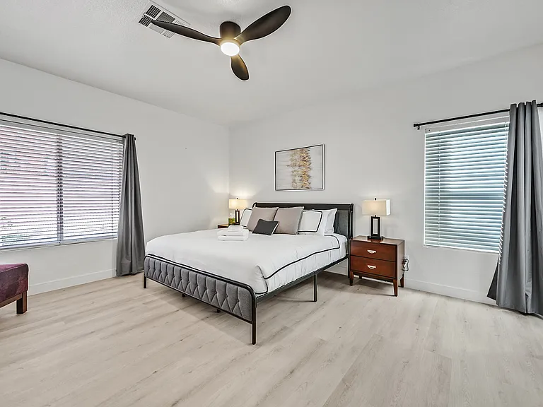 9825 Garamound Ave — Photo 3