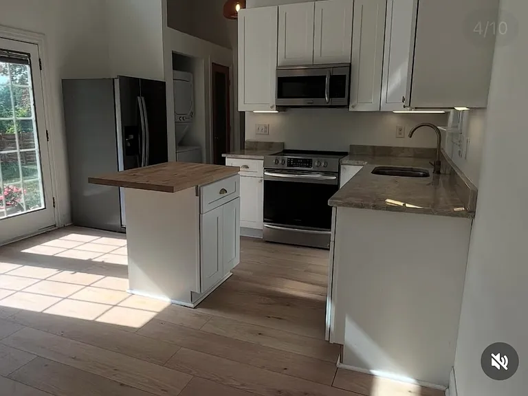 612 Martine Rd — Photo 23