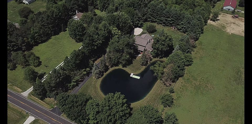 1st image of 23760 Emmons Rd