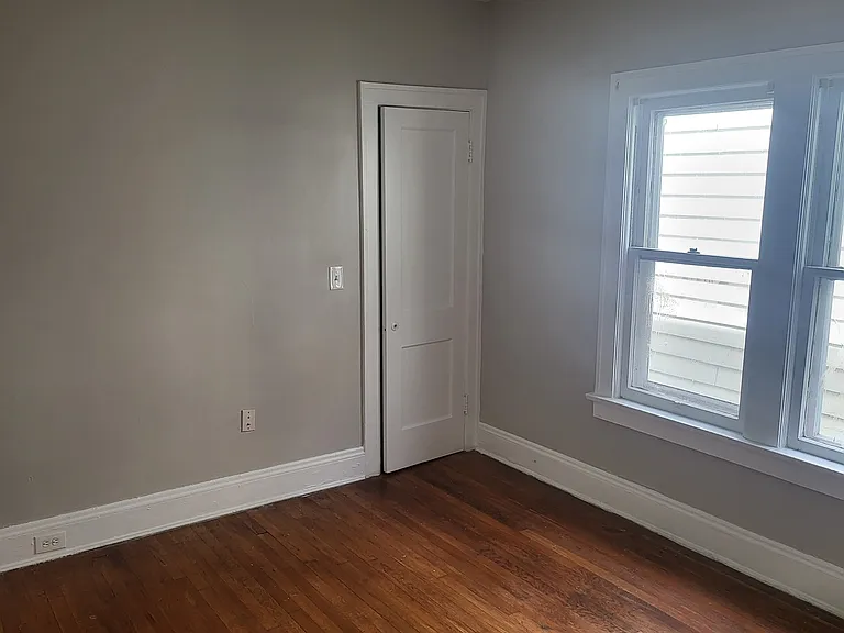 1637 Eddington Rd — Photo 6