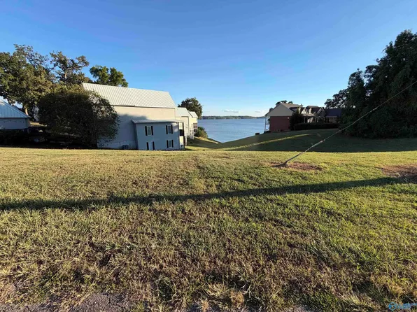 LOT 25 Bay Village Dr, Athens, AL 35611