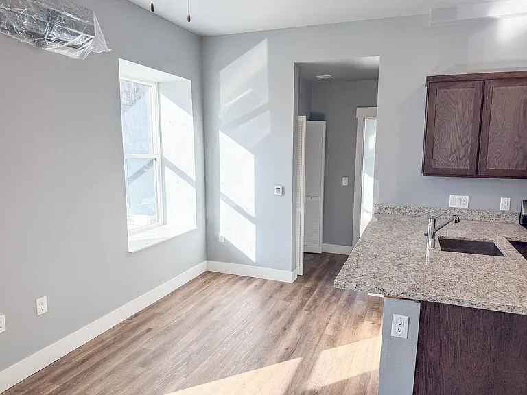 ONE18 West Street Residential — Photo 3