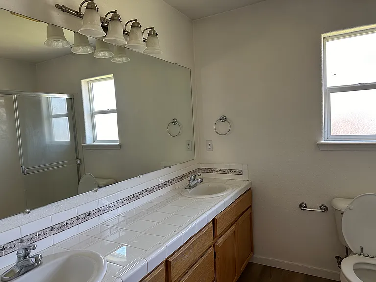 2337 Jeremy St — Photo 13