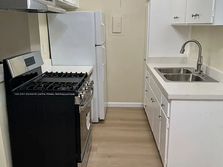18550 Prairie St. — Photo 13