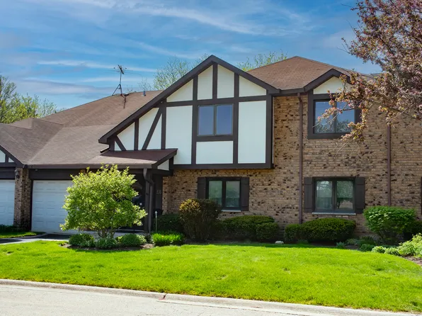 538 Banyon Ln APT D, La Grange, IL 60525