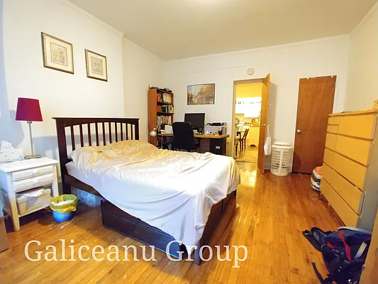 Rented by Lexington Real Estate Group | media 19