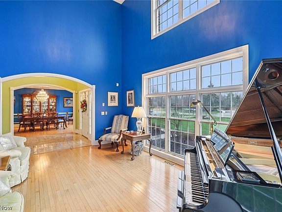 5th image of 3146 Regency Pl