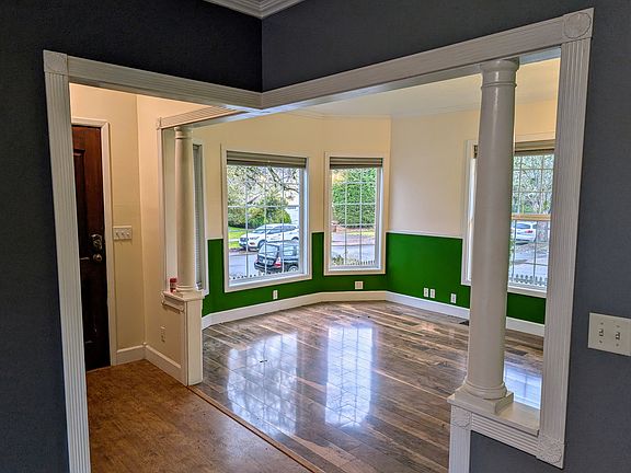 2nd image of 445 SE 6th Ave