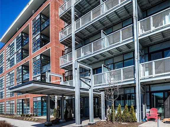 2nd image of 15 Prince Albert Blvd #602