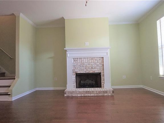 4th image of 27 Lenox Park Ave