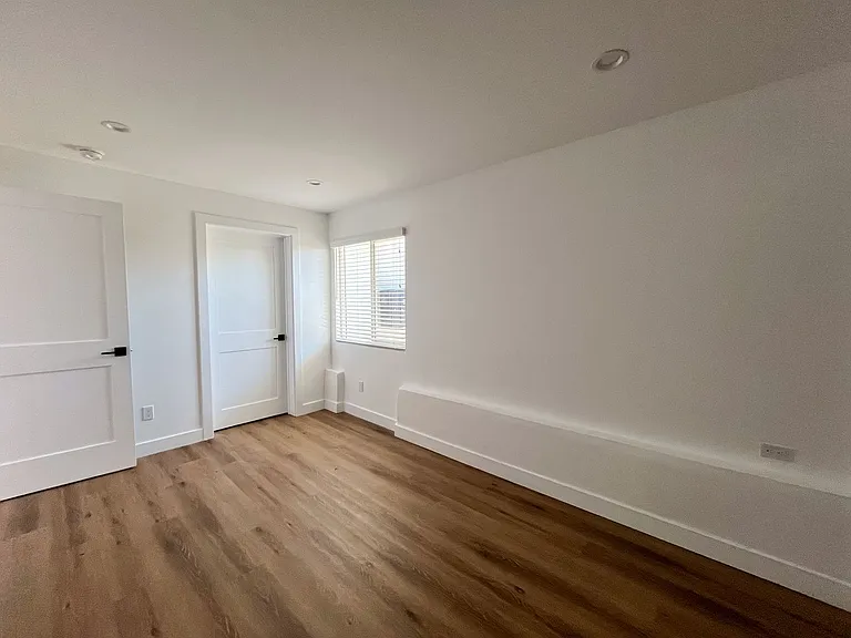 116 N Helberta Ave — Photo 13