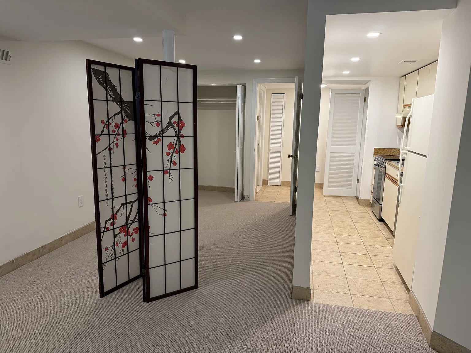 Studio, 550 sqft, $1,750 — Photo 2
