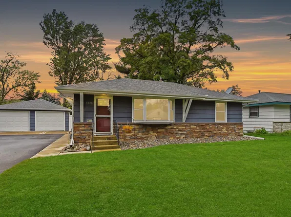 9228 Washington St NE, Blaine, MN 55434