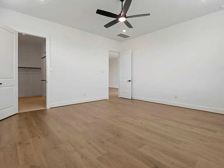 1911 Drover Ln — Photo 15