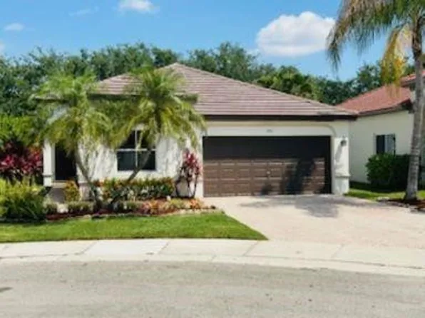 909 Tanglewood Circle, Weston, FL 33327