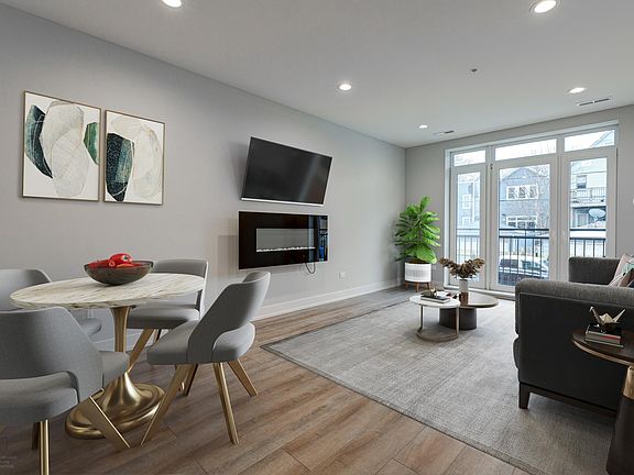 4th image of 2823 W Belmont Ave #313