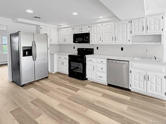 3rd image of 342 Versa Pl
