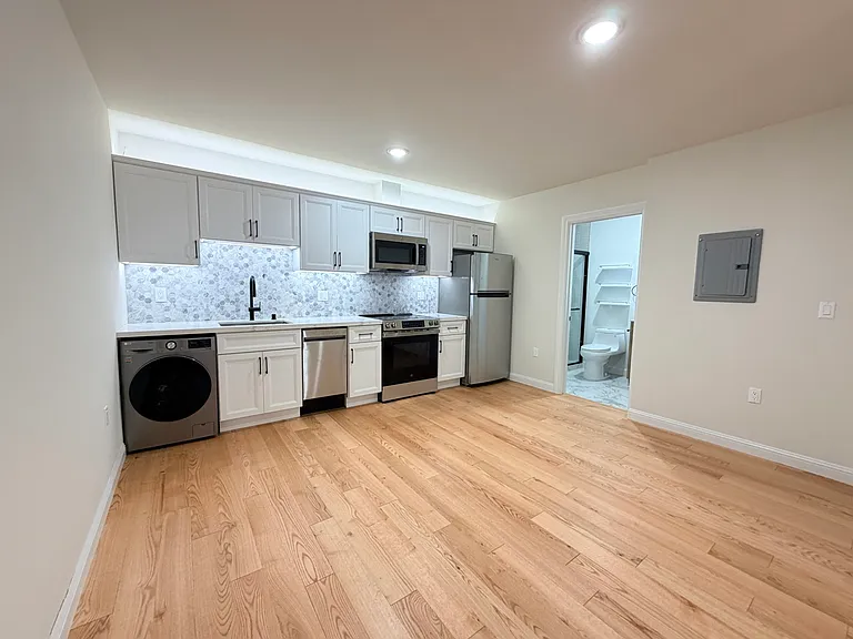 411 Fairmount Avenue — Photo 34
