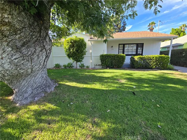 12329 Emelita St, Valley Village, CA 91607