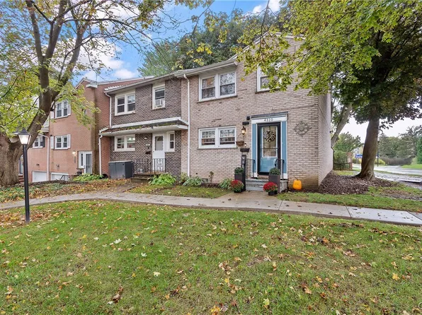 4310 Candlelight Ln, Liverpool, NY 13090