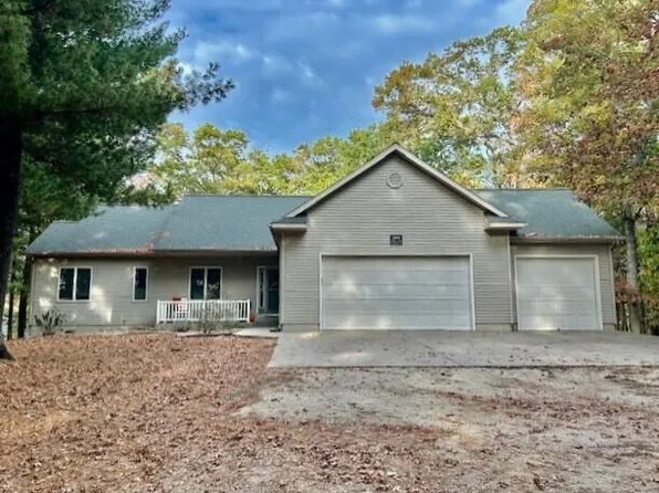 3801 S Sweet Lake Dr, Twin Lake, MI 49457