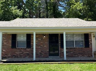 4295 Gladstone St, Memphis, TN 38128