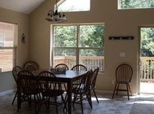 139 Bridgeview Ln, La Follette, TN 37766