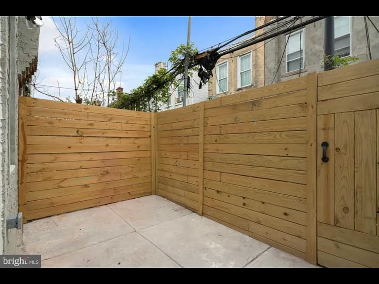 1439 S Etting St — Photo 20