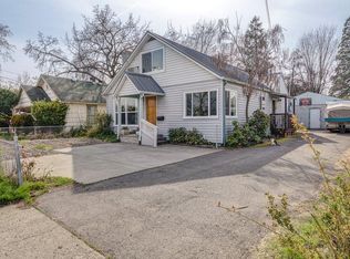 215 N Columbus Ave, Medford, OR