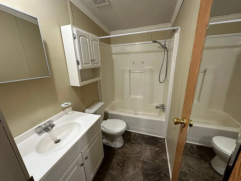 134 Brandenburg Dr — Photo 14