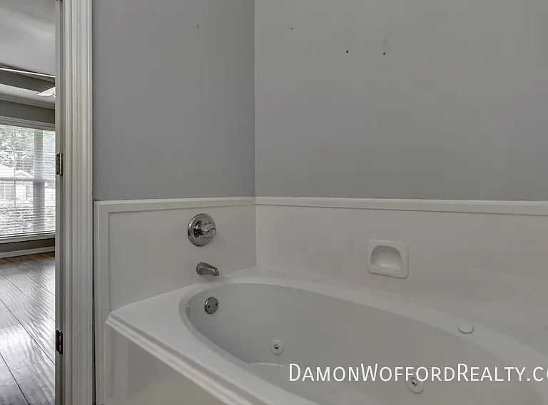 131 Hunters Row — Photo 49