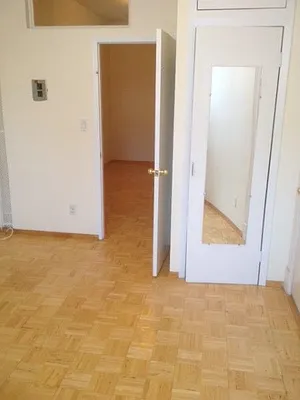 Rented by Nooklyn NYC LLC | media 51