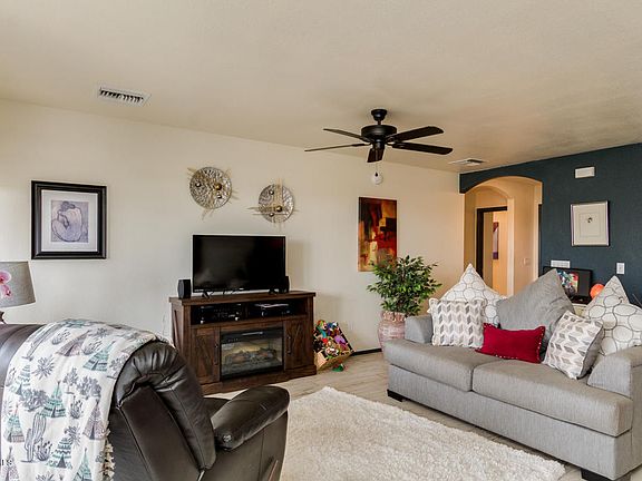 4th image of 1772 S Pecos Dr