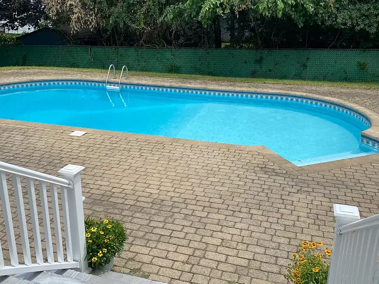 Bunker Hill Dr — Photo 18
