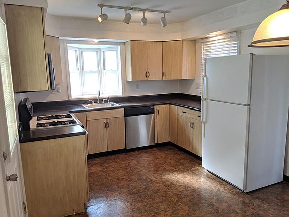 2nd image of 9 Glynn Dr