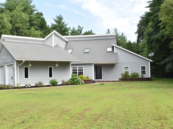 102 Abbe Road, Enfield, CT 06082