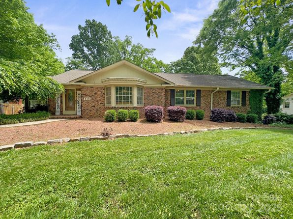 828 N 6th St, Albemarle, NC 28001