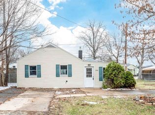 3302 N Gale Ave, Peoria, IL