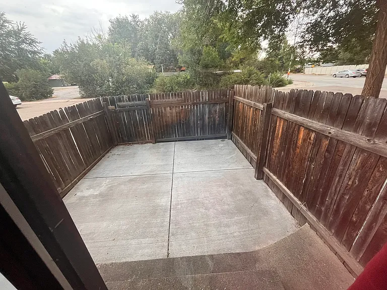 1015 Hover St — Photo 14