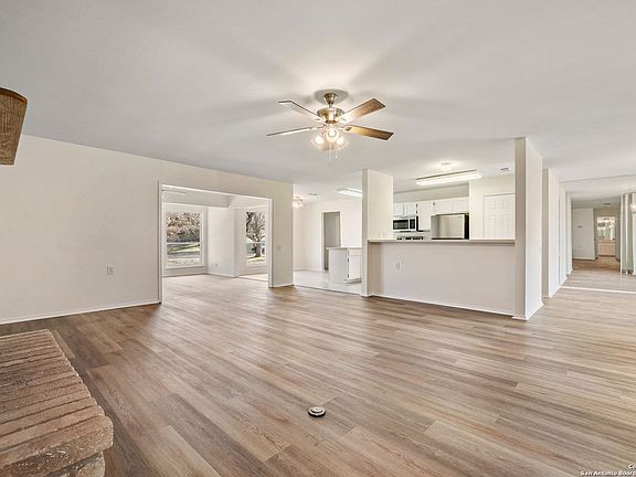 4th image of 4016 OAK CT