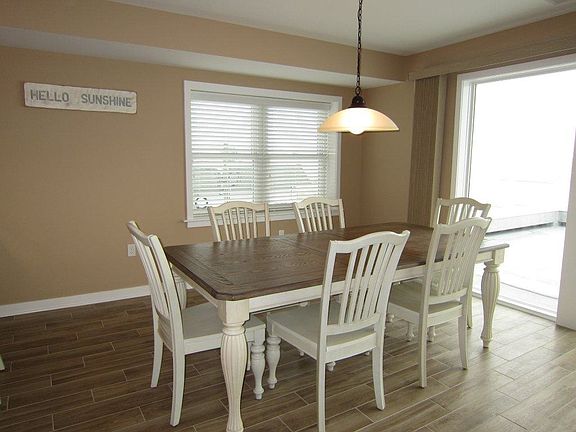 4th image of 4200 Boardwalk Unit 201