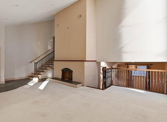 3rd image of 4623 Bancroft Dr