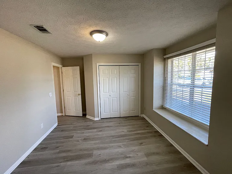 140 Treasure Palm Dr — Photo 20